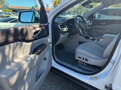 2023 GMC Acadia SLE