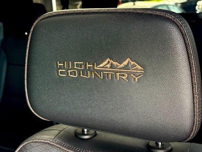 2023 Chevrolet Suburban High Country