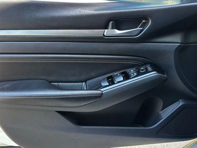 2021 Nissan Altima SV FWD
