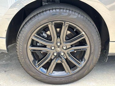 2024 Ford Edge ST-Line