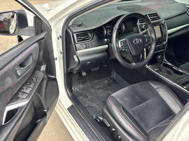 2016 Toyota Camry XSE