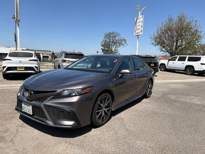 2022 Toyota Camry SE