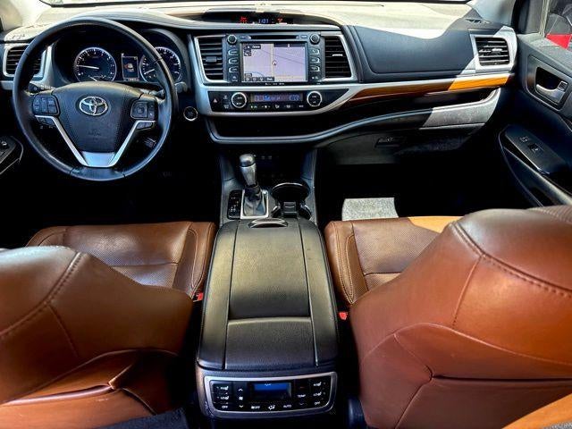 2017 Toyota Highlander Limited Platinum