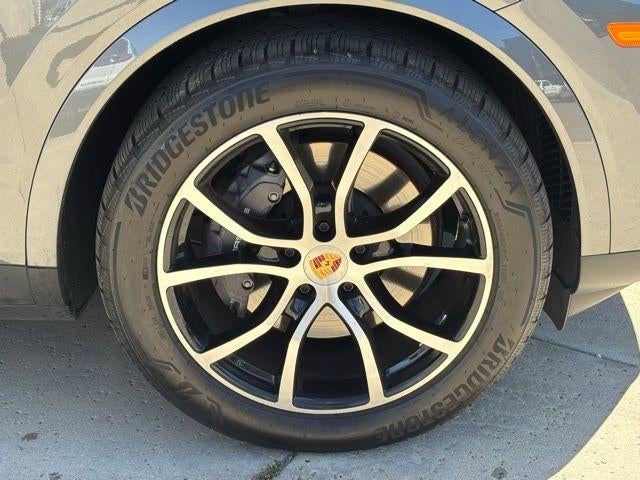 2024 Porsche Cayenne Coupe Base