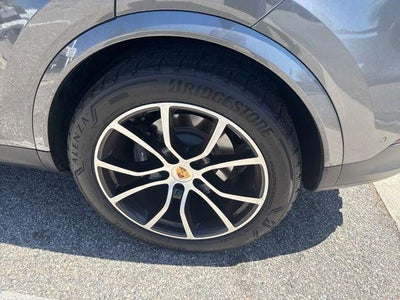 2024 Porsche Cayenne Coupe Base